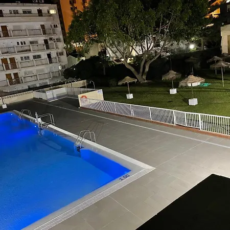 Totalmente Reformado Con Piscina Y Jardines Al Lado De La Playa De La Carihuela Apartment *